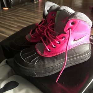 Girls Nike boots size 5Y